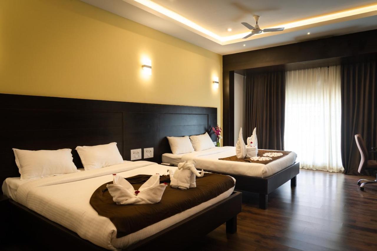 The King'S Meadows Hotel Golhalli Екстериор снимка