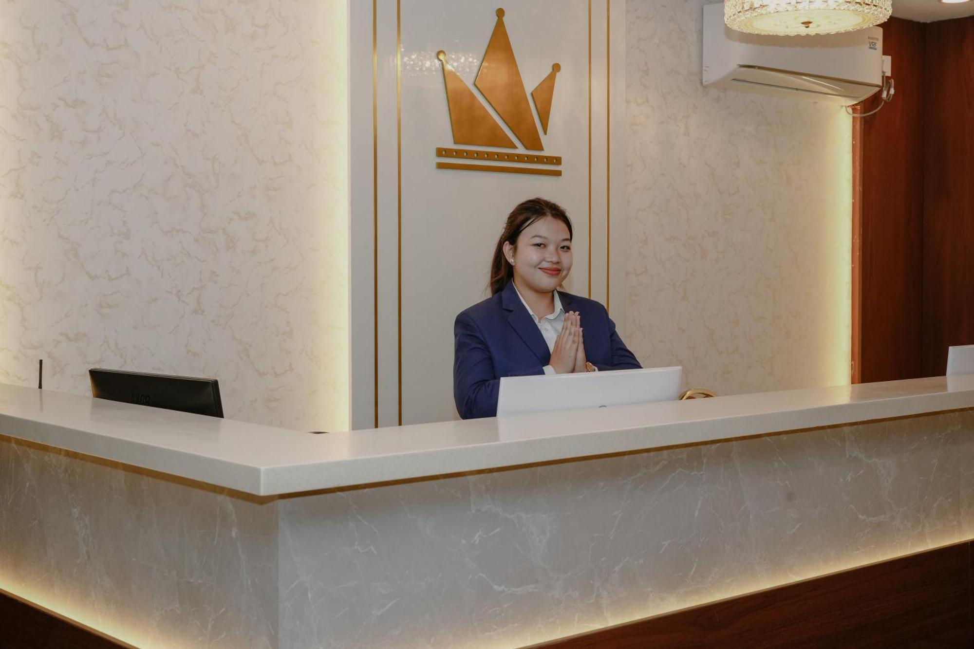 The King'S Meadows Hotel Golhalli Екстериор снимка