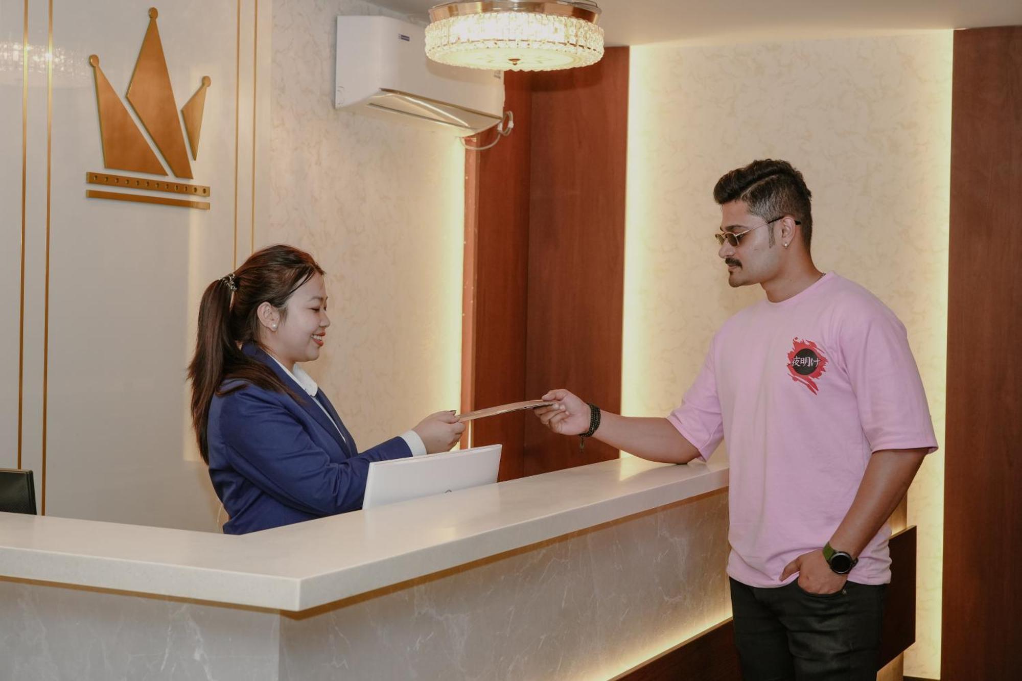 The King'S Meadows Hotel Golhalli Екстериор снимка