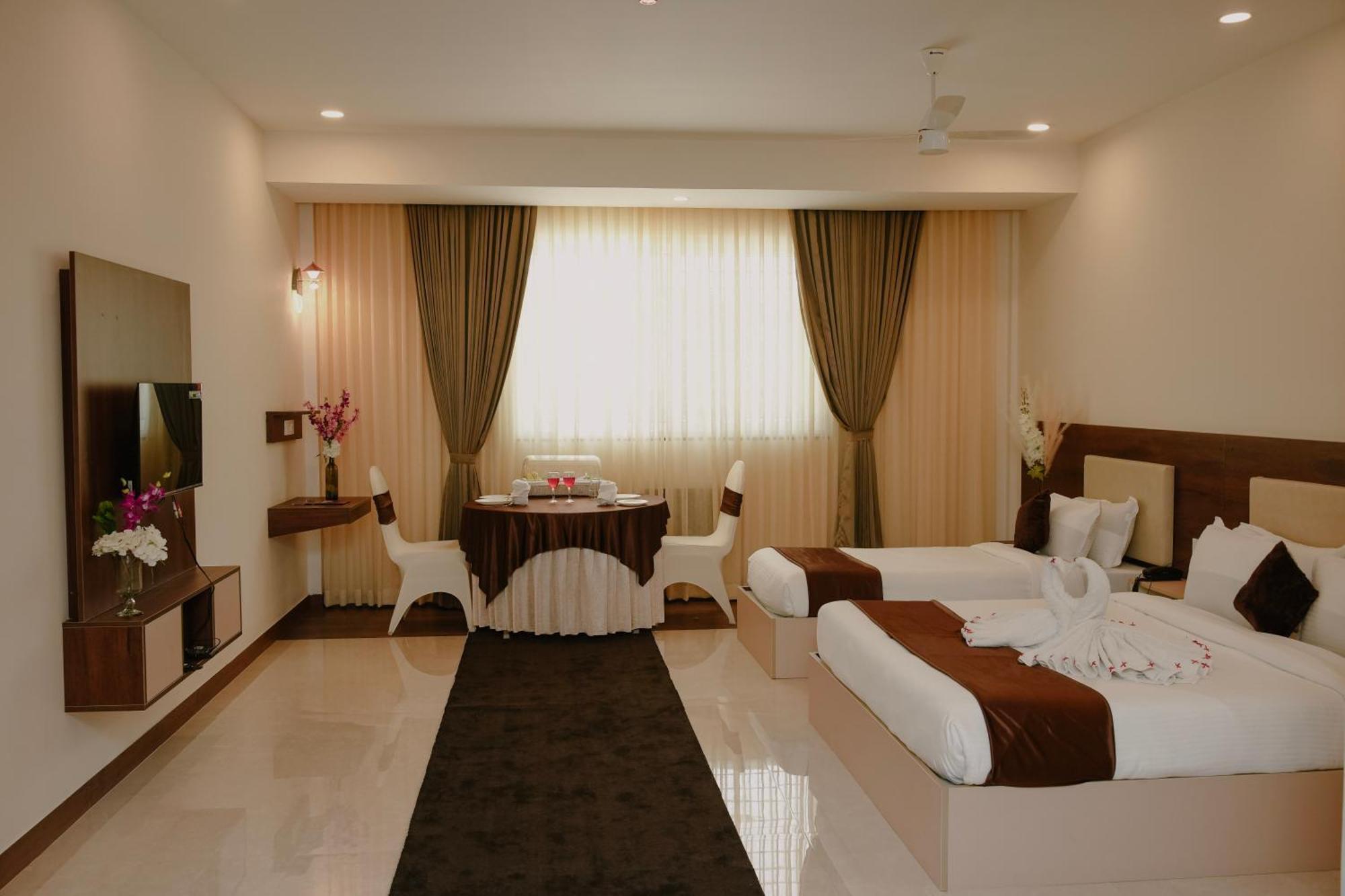 The King'S Meadows Hotel Golhalli Екстериор снимка